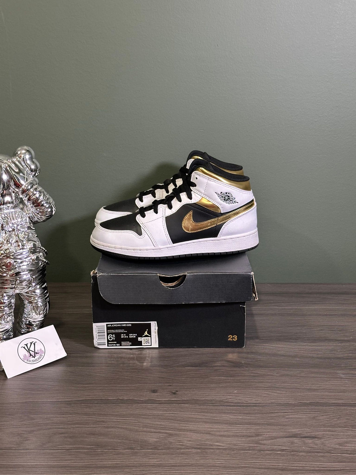 Jordan 1 Mid White Gold Black (GS)