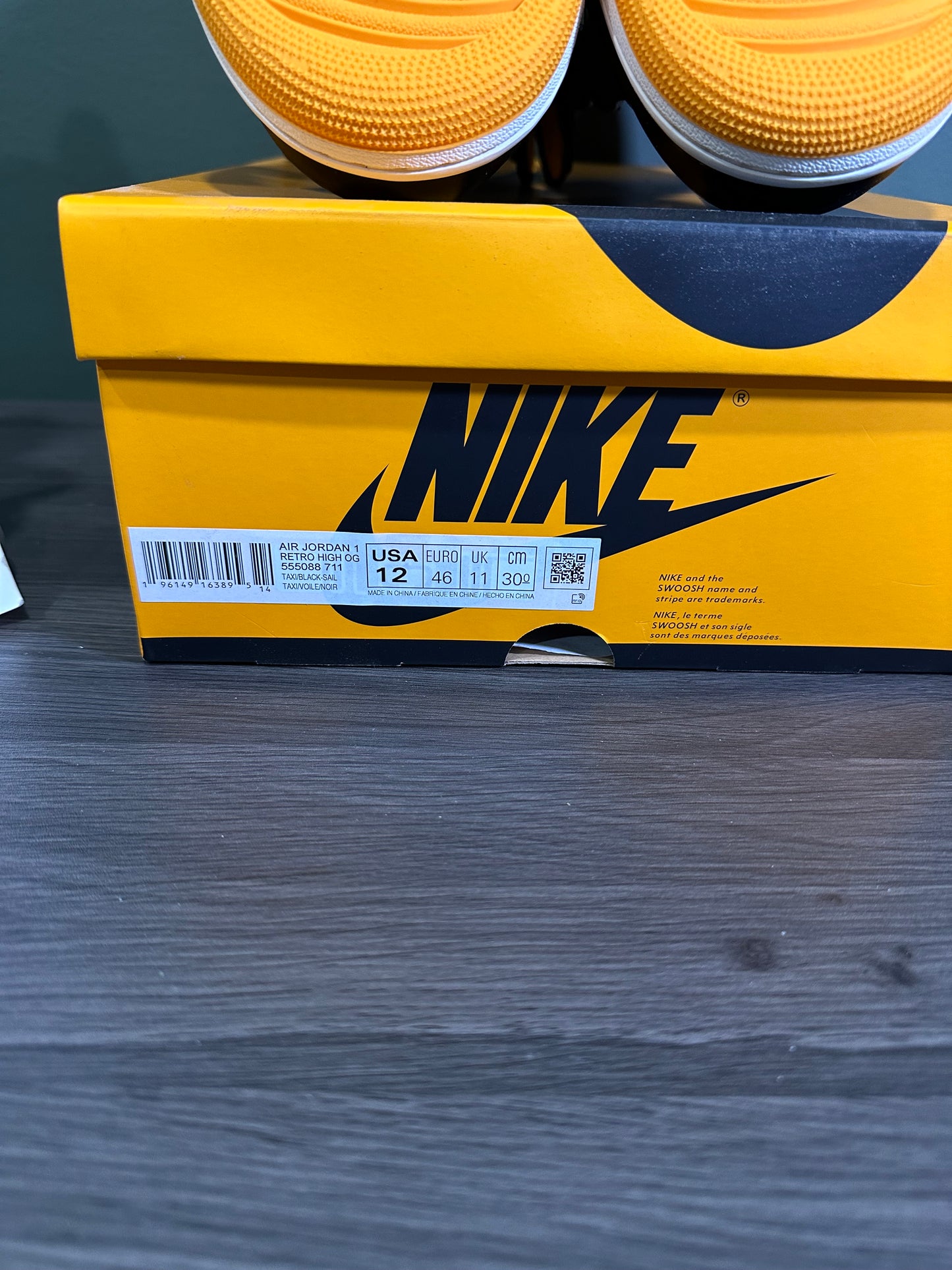 Jordan 1 High Taxi