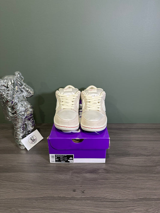 Dunk Low SB City Of Love Light Bone