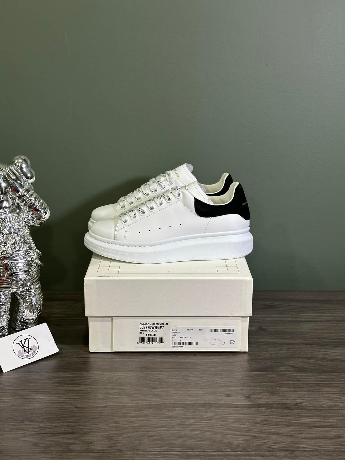 ALEXANDER MCQUEEN OVERSIZED WHITE BLACK