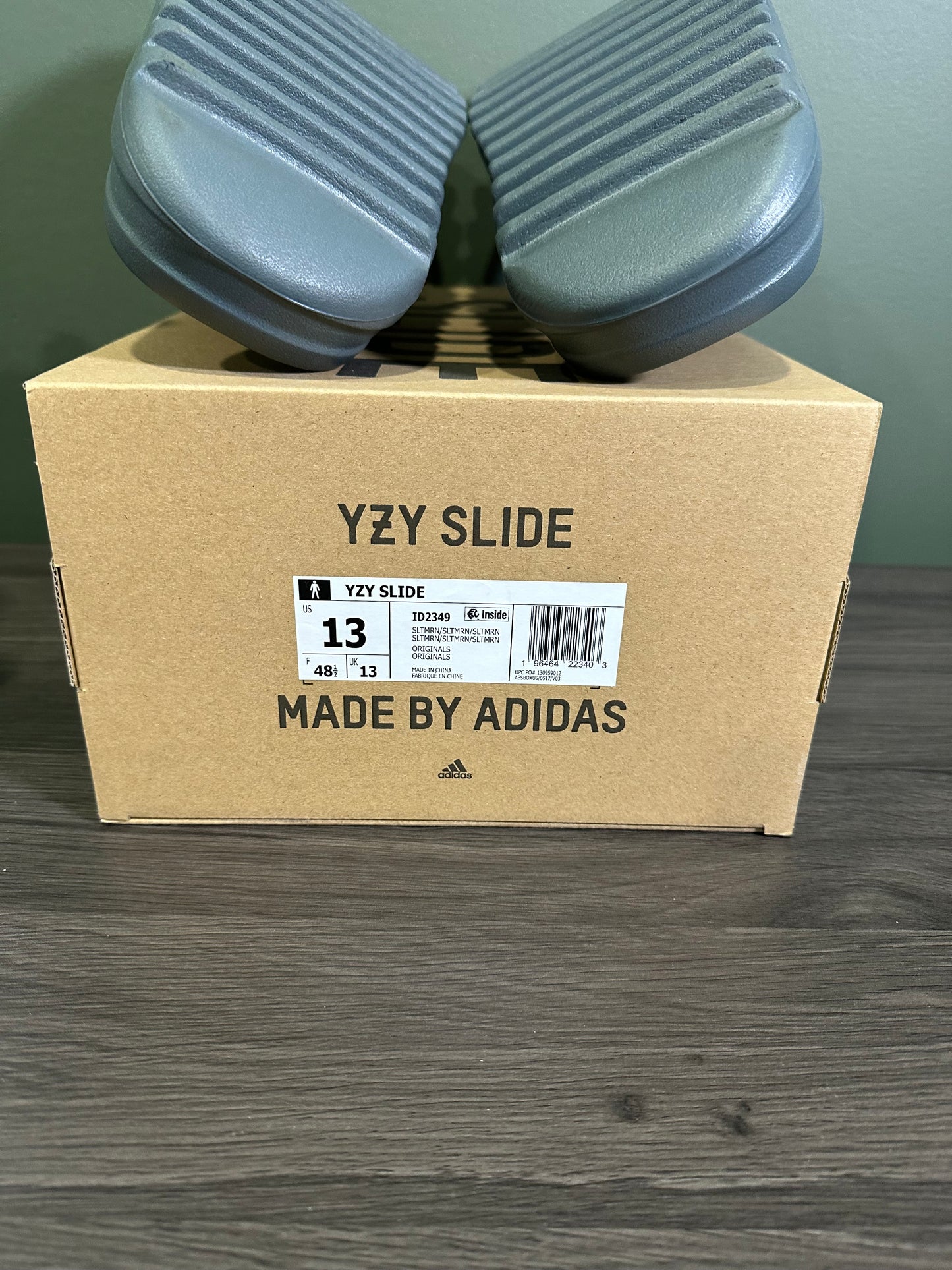 Yeezy Slide Slate Marine