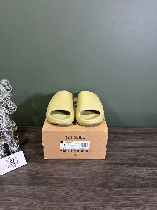 Yeezy Slide Resin