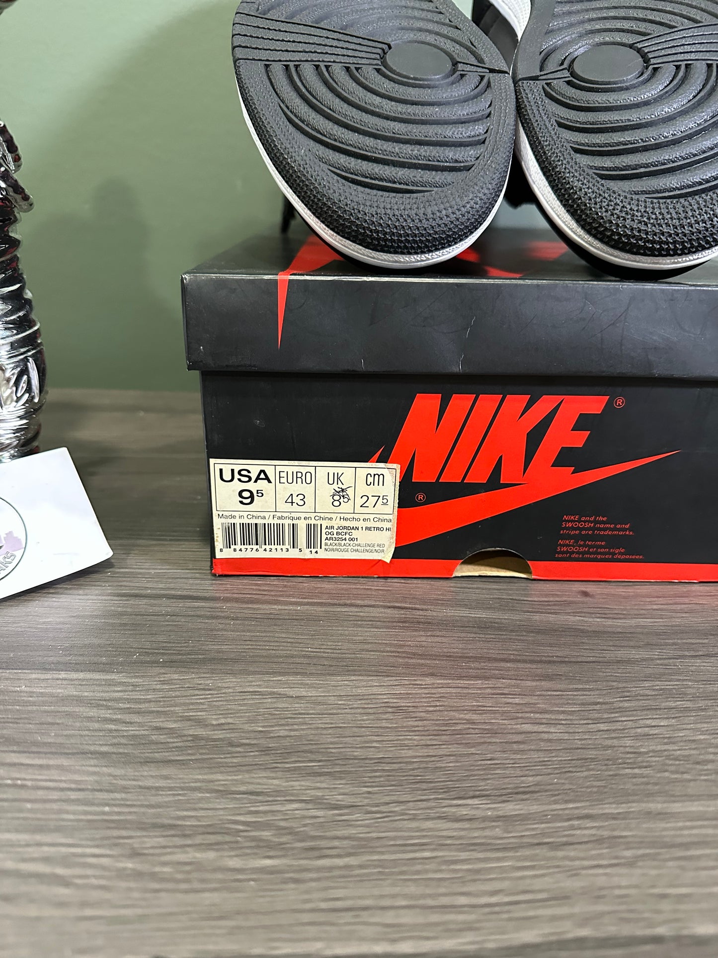 Jordan 1 High Paris Saint-Germain