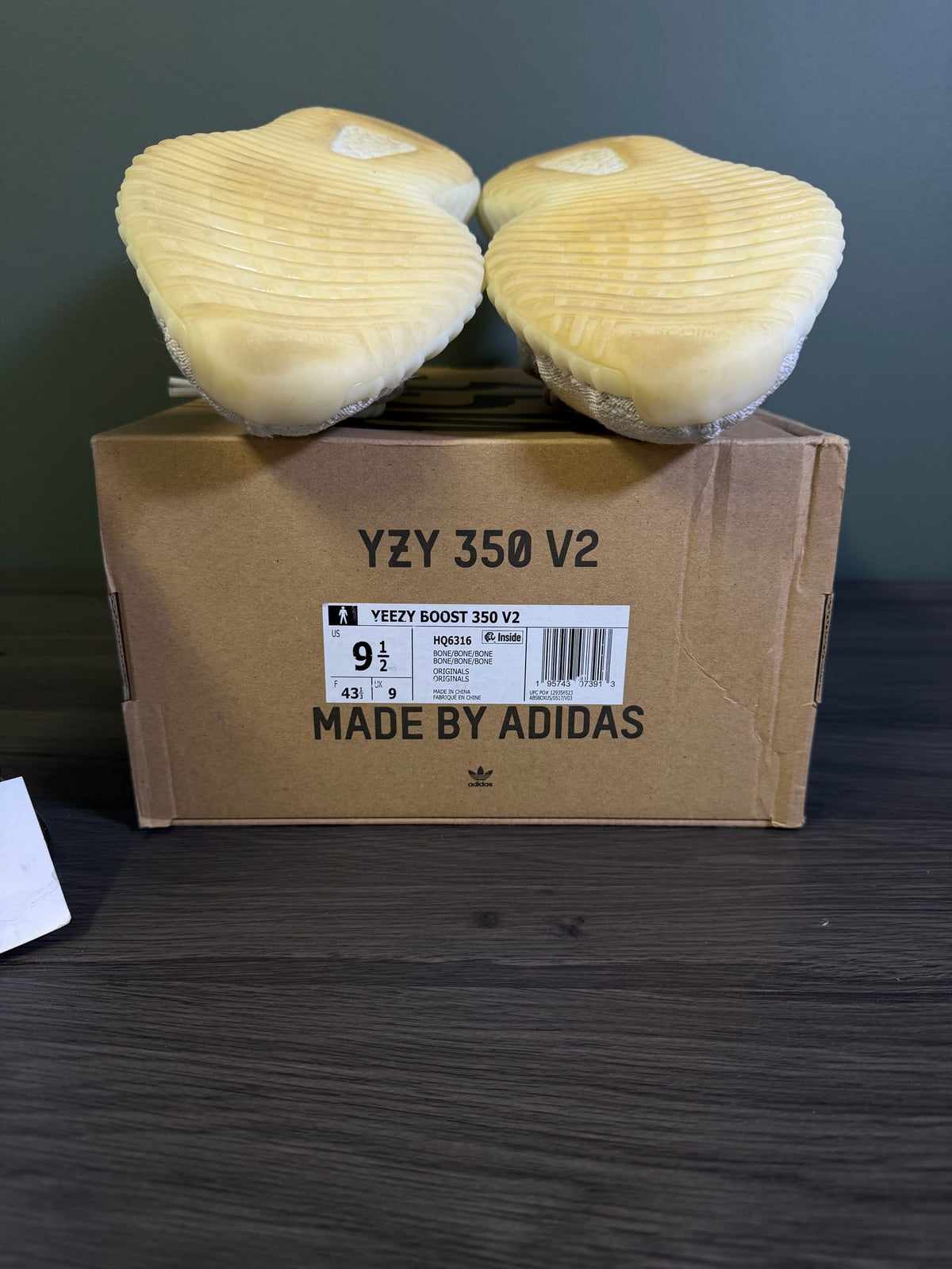 adidas Yeezy Boost 350 V2 Bone