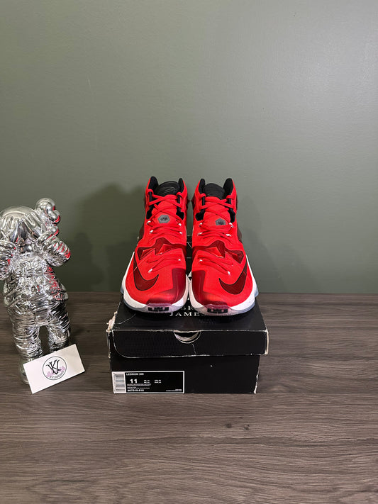 LeBron 13 Away