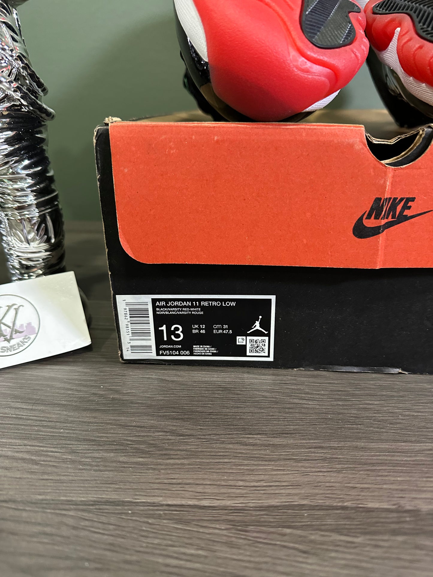 Jordan 11 Low Bred 2025
