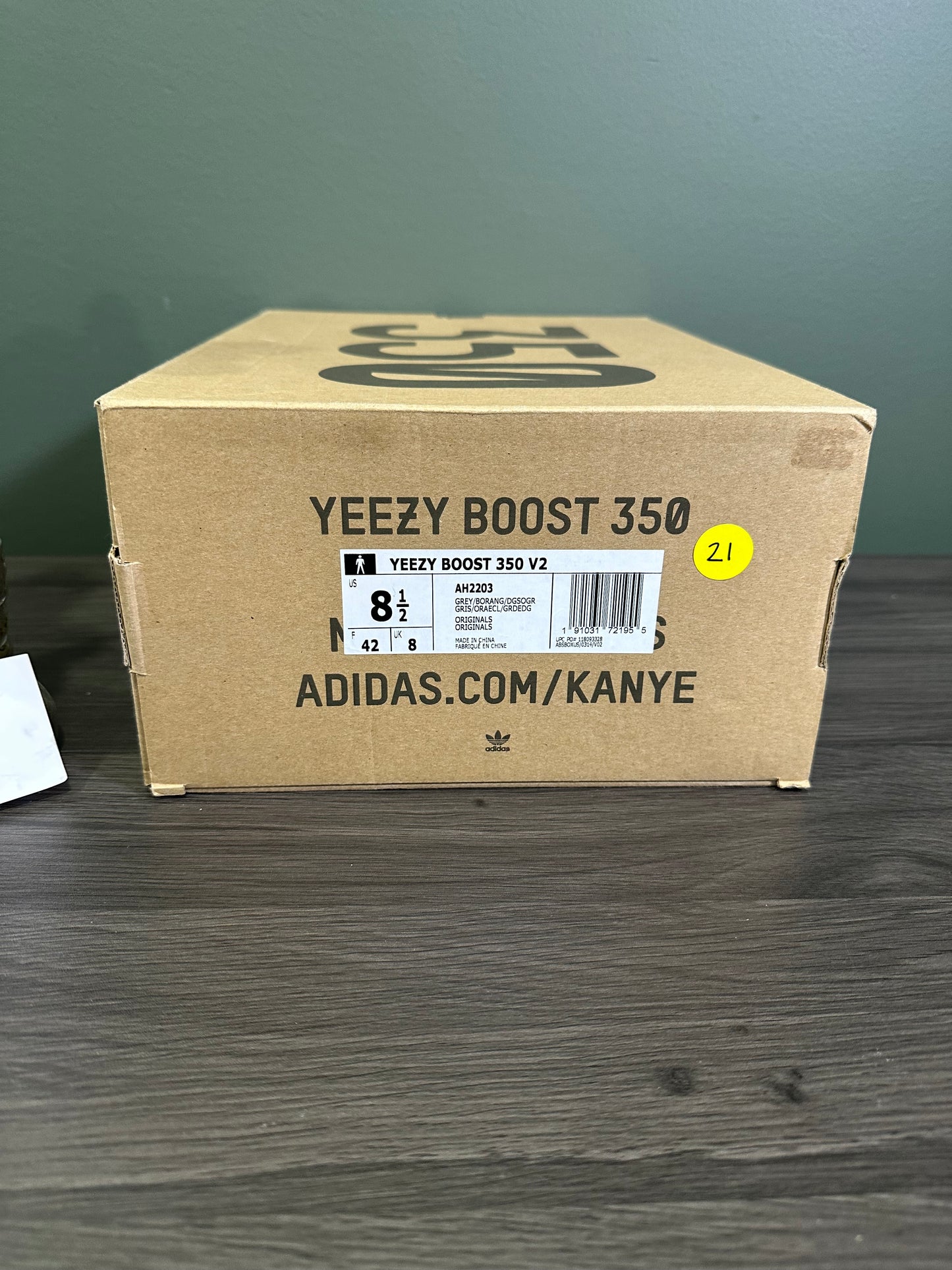 Yeezy 350 Beluga 2.0