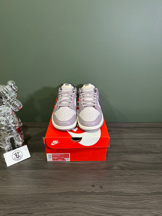 Dunk Low SE Light Violet Ore