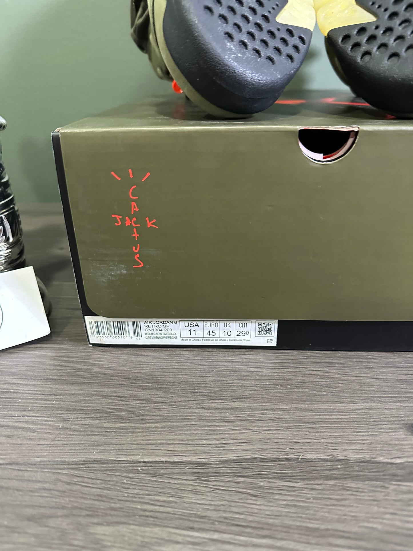 Jordan 6 Travis Scott Olive