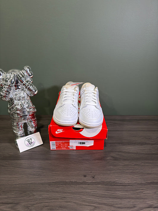 Dunk Low Pearl White