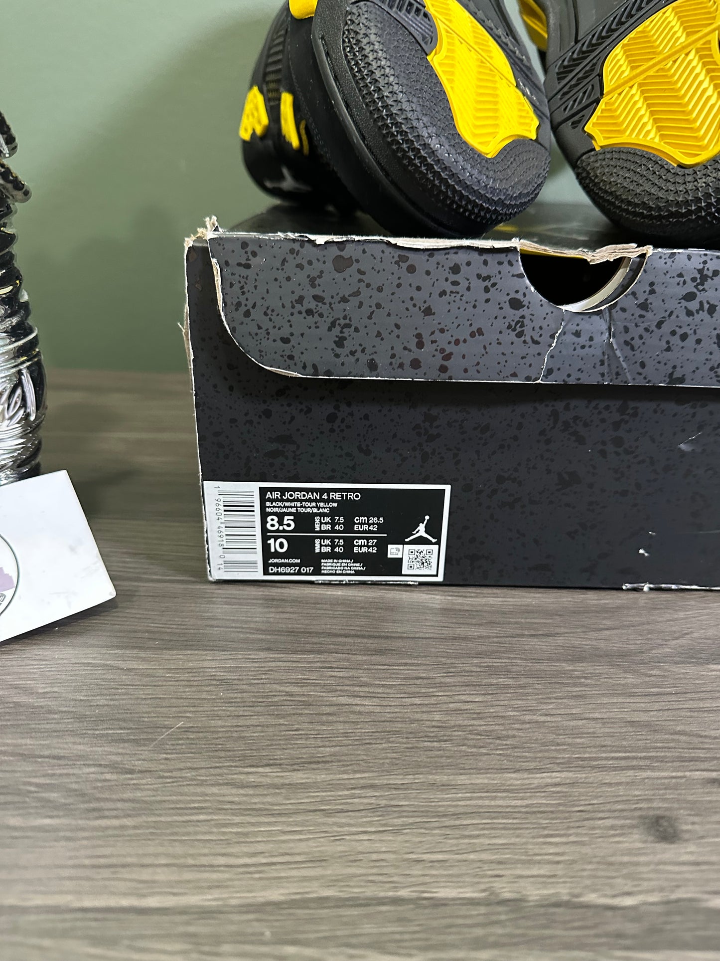 Jordan 4 Yellow Thunder