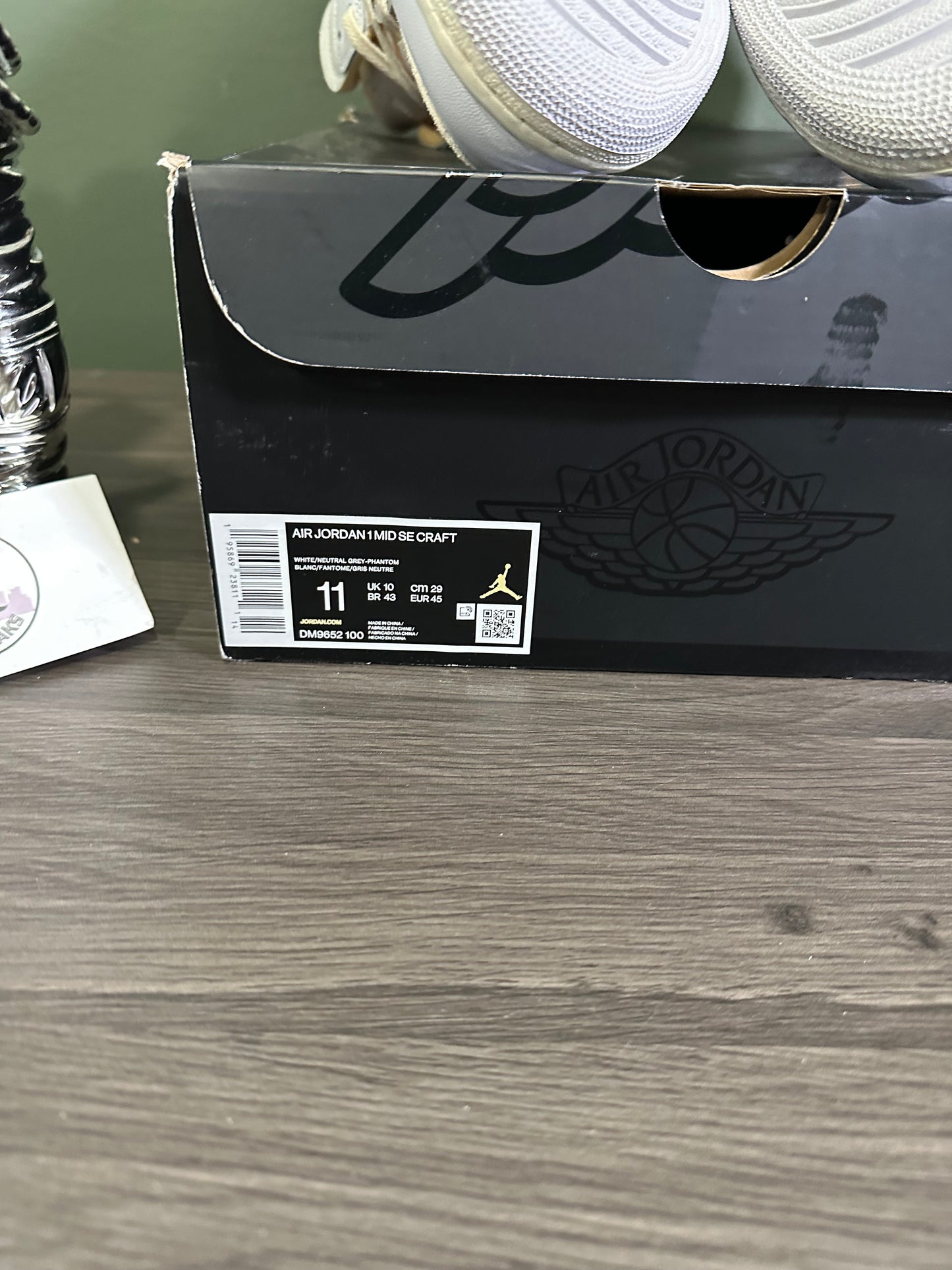 Jordan 1 Mid SE Craft Inside Out White Grey