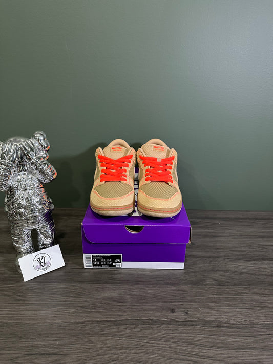 Dunk Low SB Som Tum