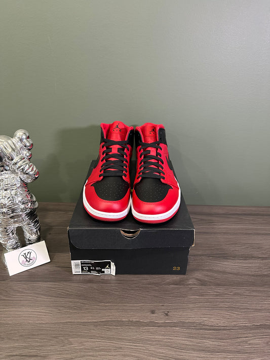Jordan 1 Mid Reverse Bred
