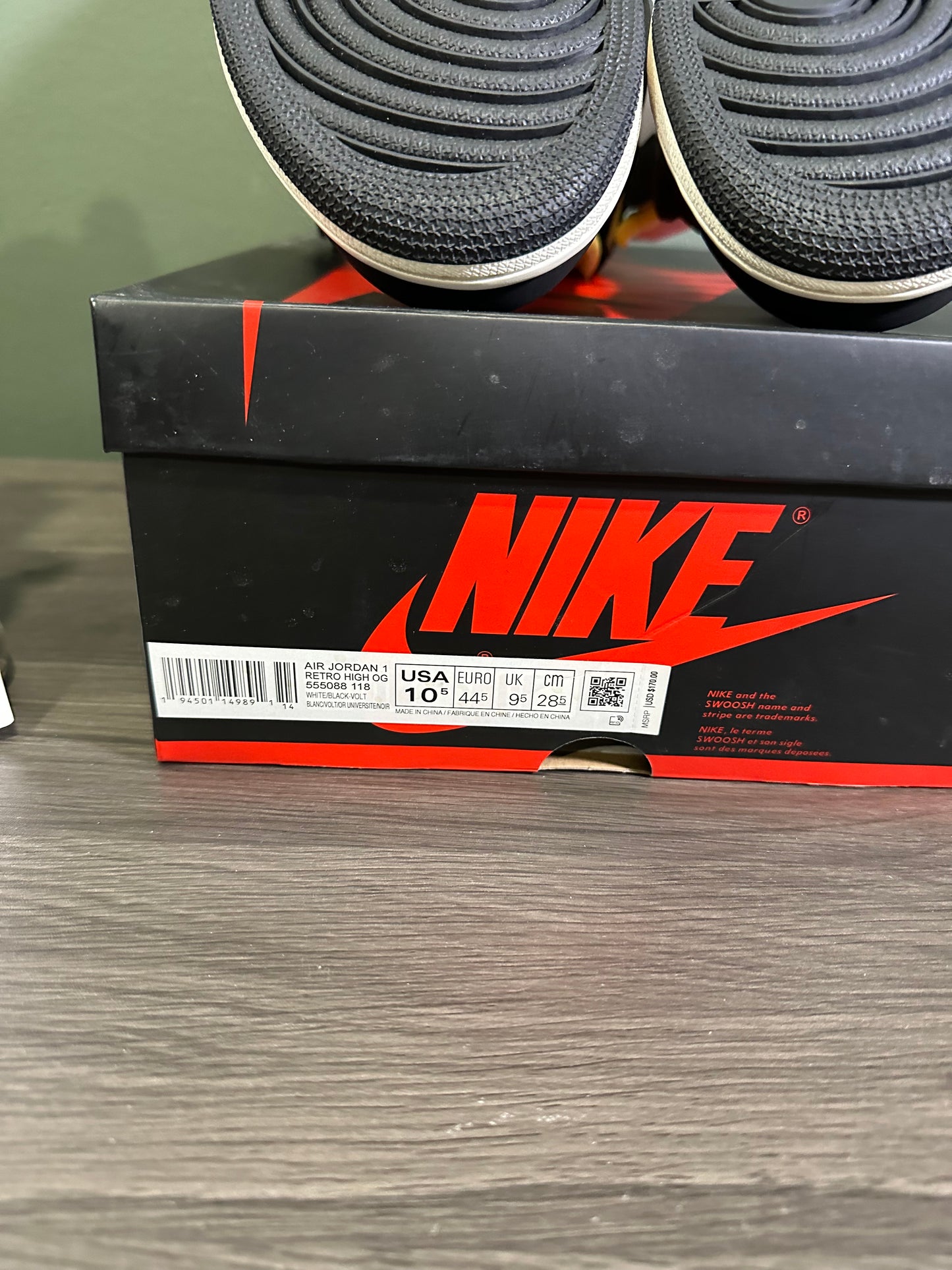 Jordan 1 High Black Volt Gold