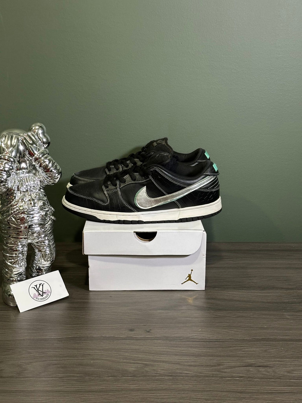Nike SB Dunk Low Diamond Supply Co. Black Diamond