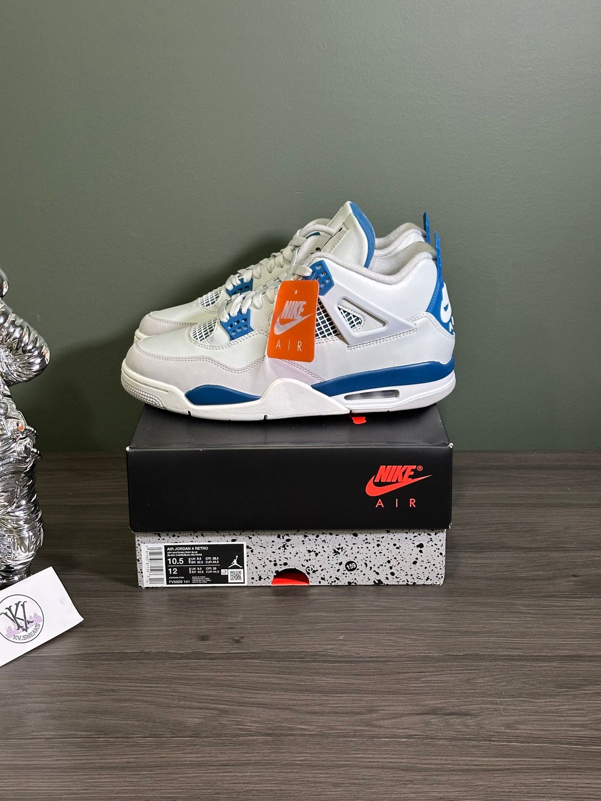 Jordan 4 Retro Military Blue (2024)