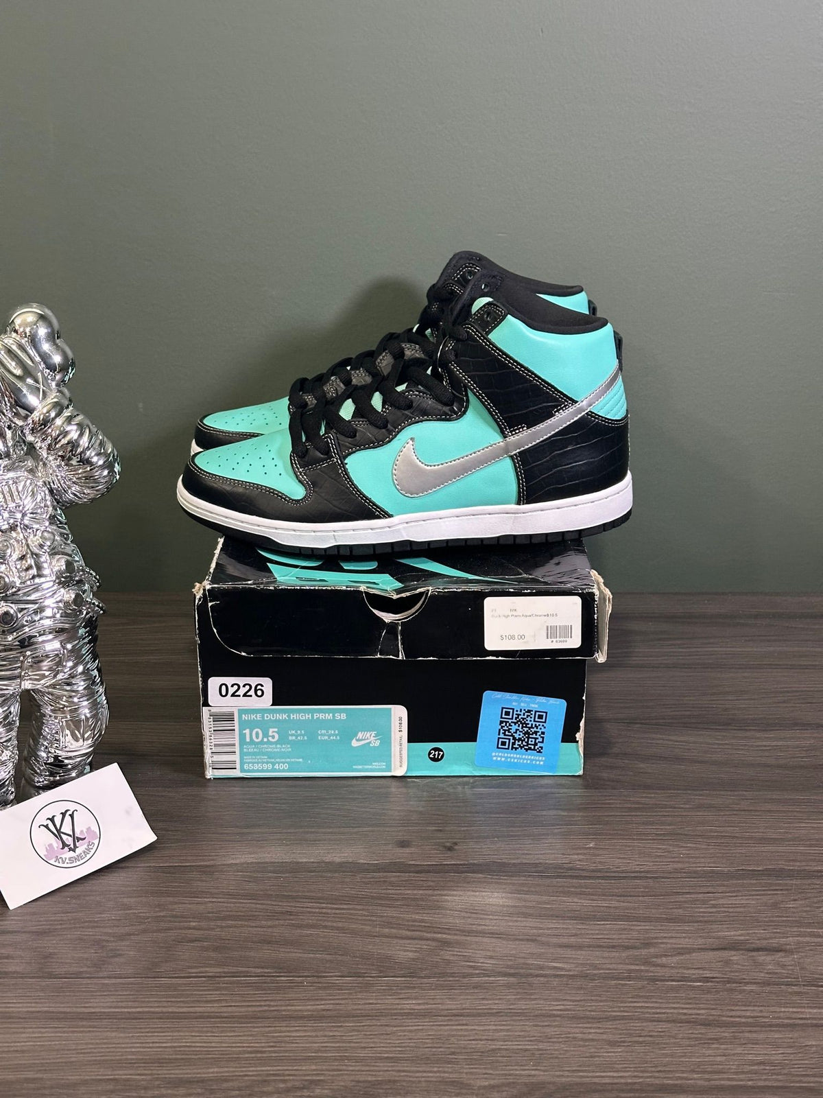 Nike SB Dunk High Diamond Supply Co.