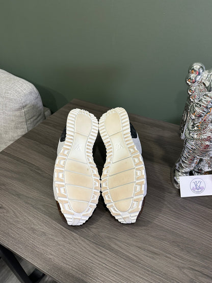 Louis Vuitton Run Away Triple Monogram