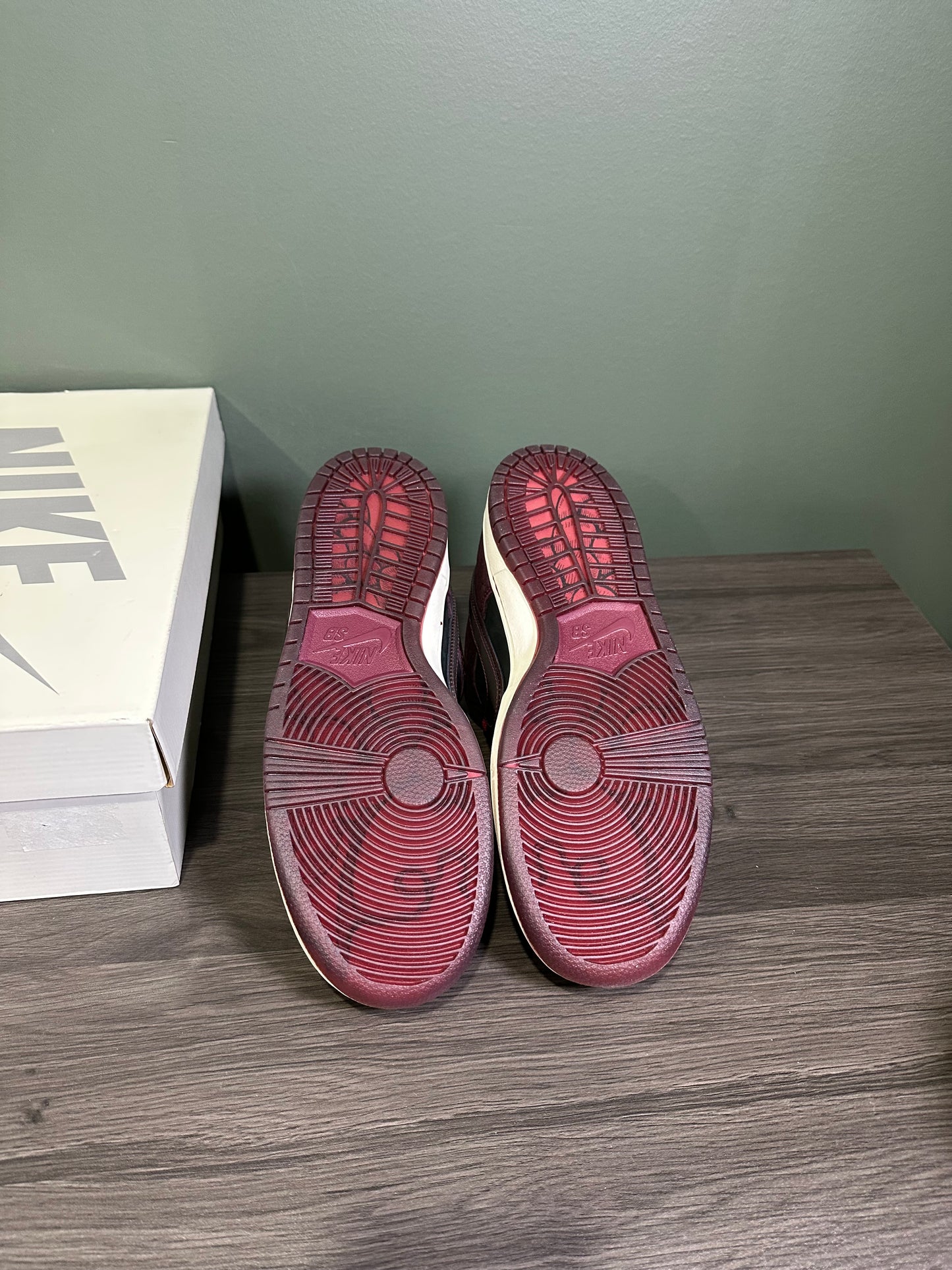 Dunk Low SB Riot Skateshop