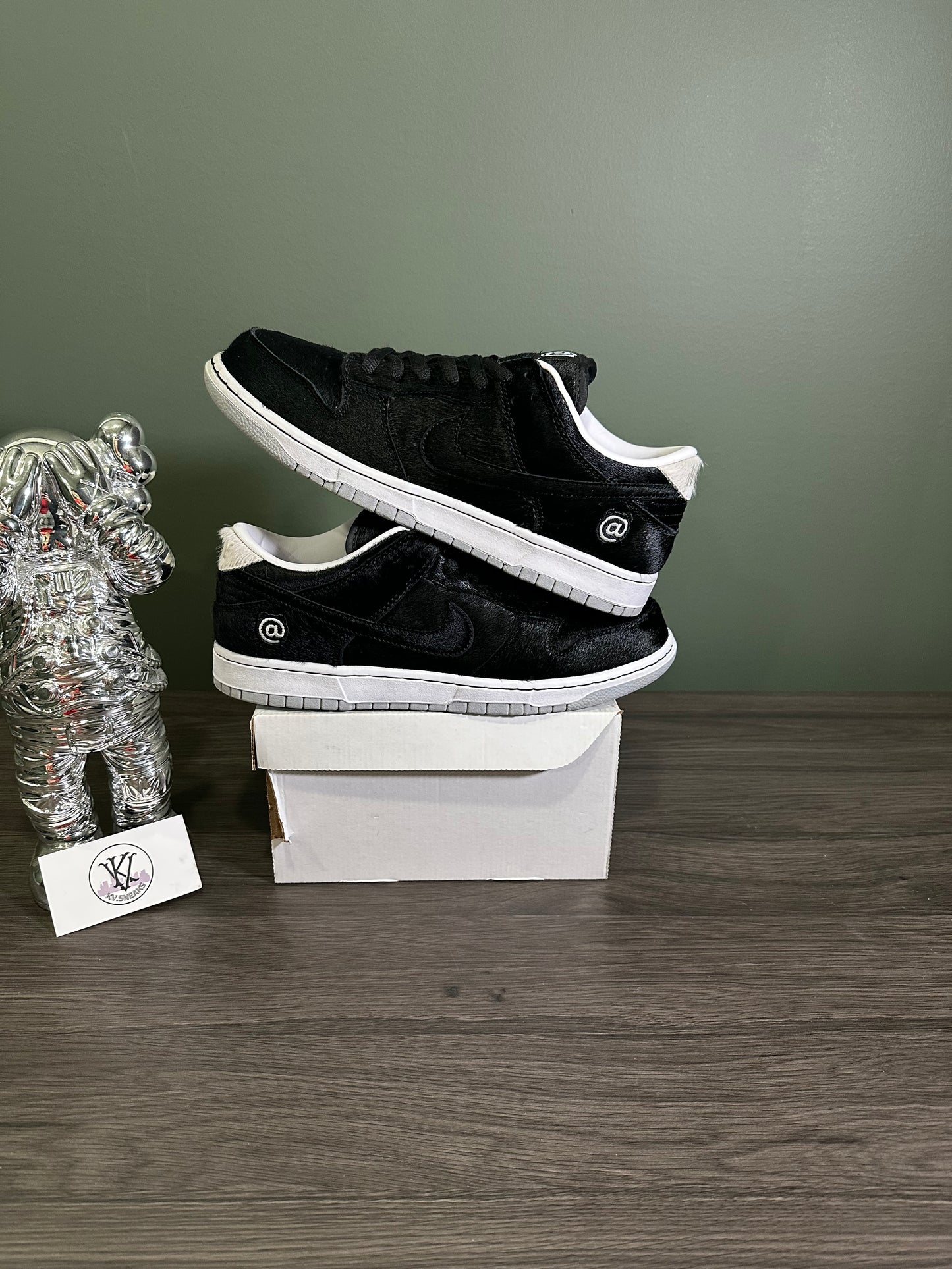 Dunk Low SB Medicom Toy