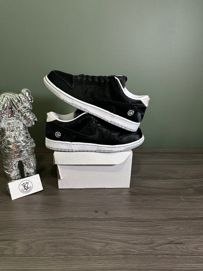 Dunk Low SB Medicom Toy