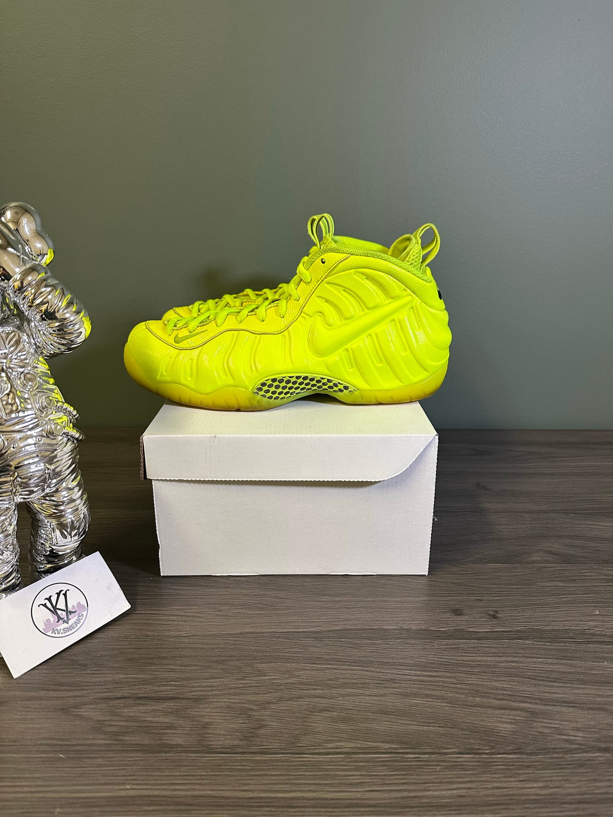 Nike Air Foamposite Pro Volt (2021)