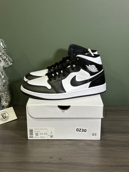 Jordan 1 Mid Panda