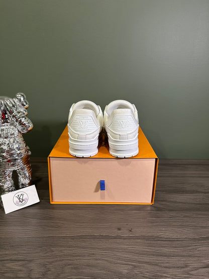 Louis Vuitton Trainer White Monochrome