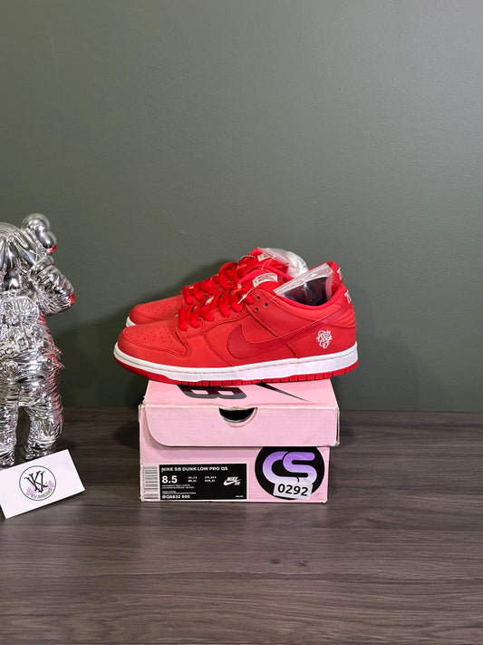 Dunk Low SB Verdy Girls Don’t Cry