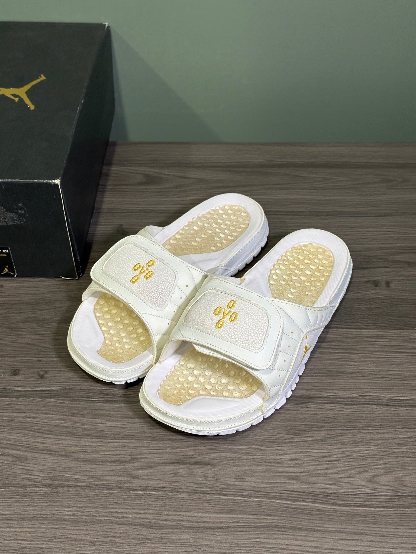 Jordan Hydro Retro 12 Slide