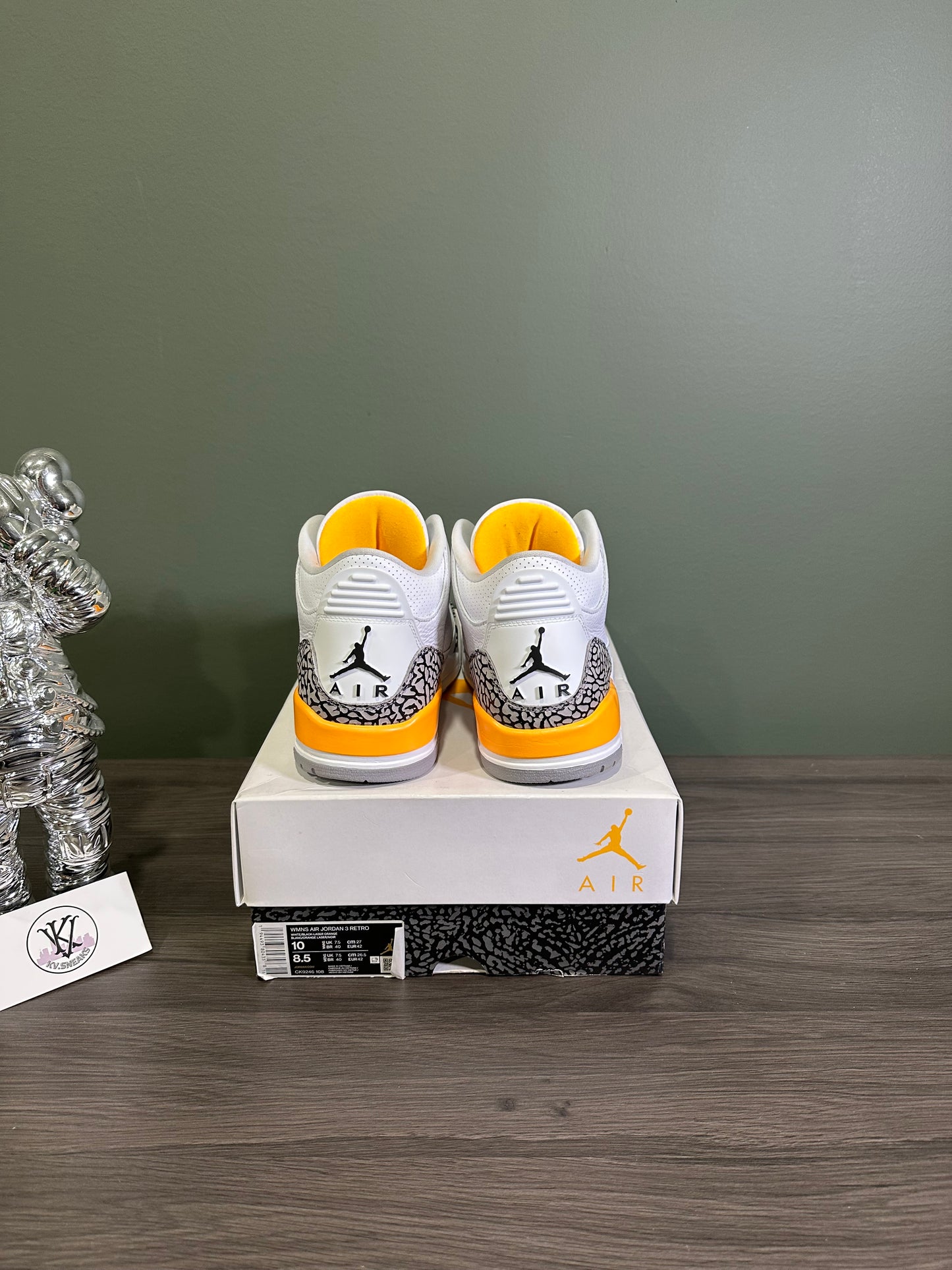 Jordan 3 Laser Orange