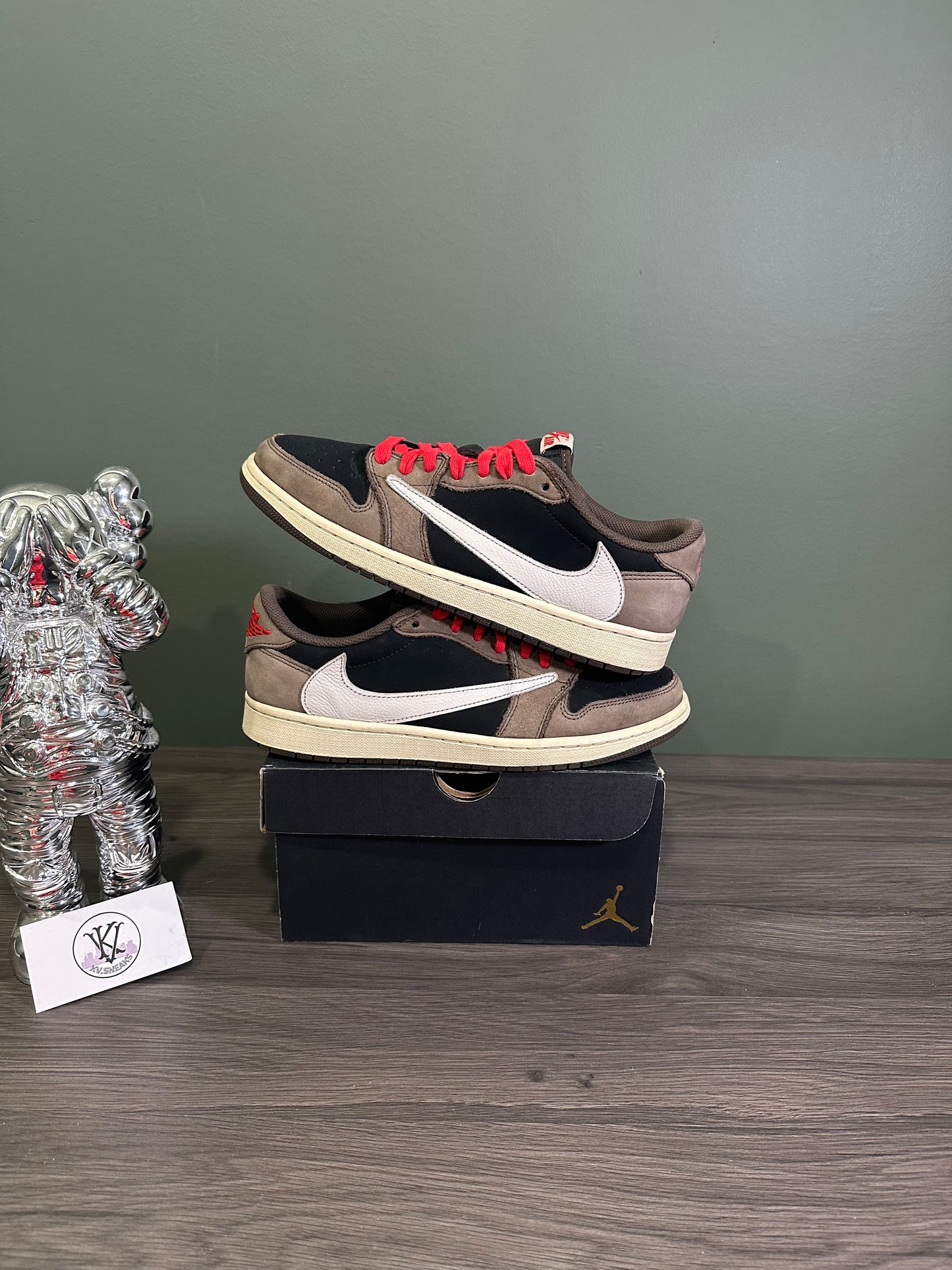 Jordan 1 Low Travis Scott Mocha