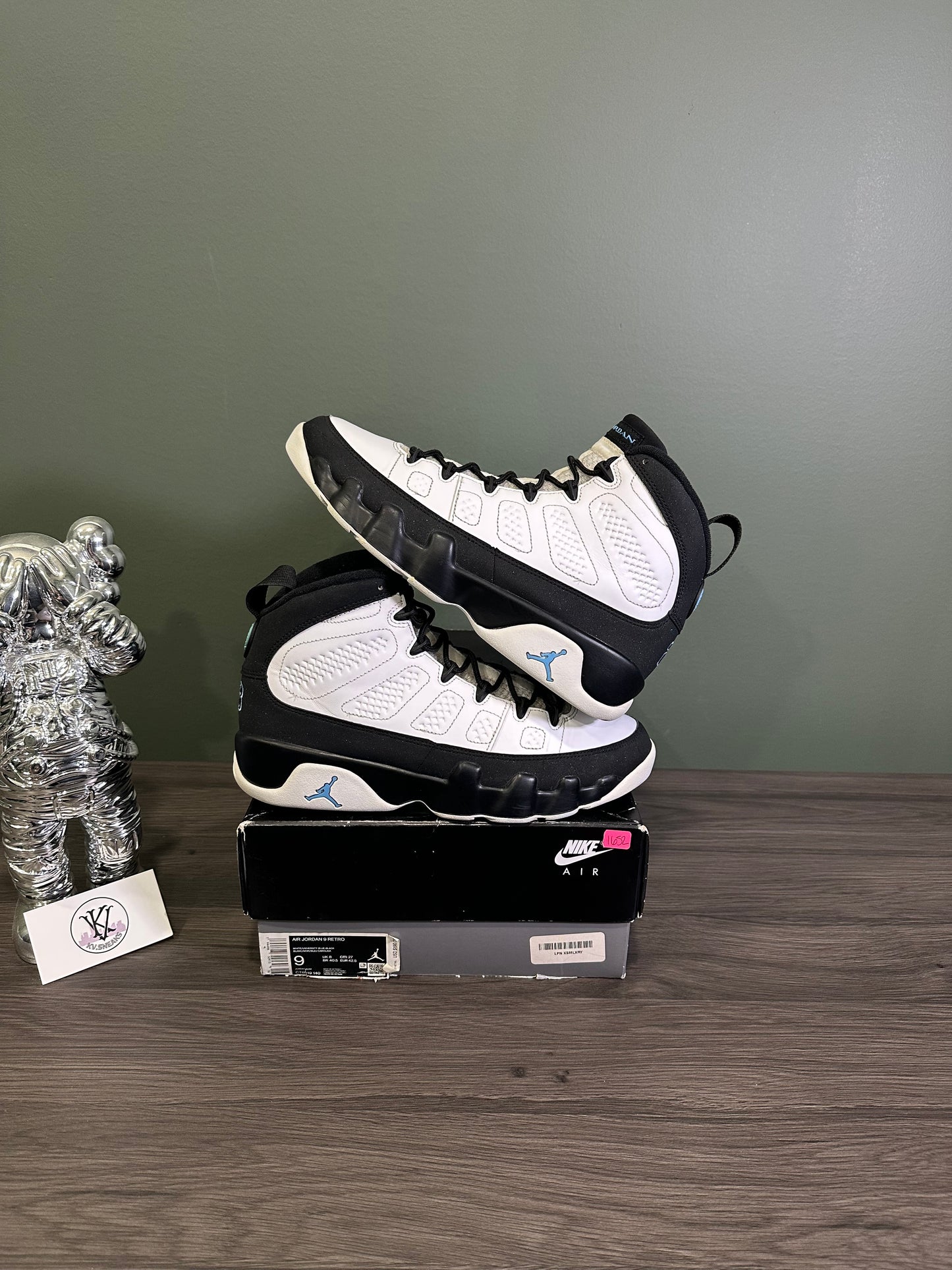 Jordan 9 University Blue