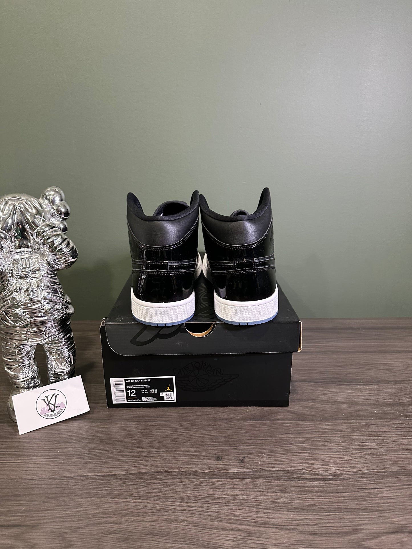 Jordan 1 Mid SE Space Jam