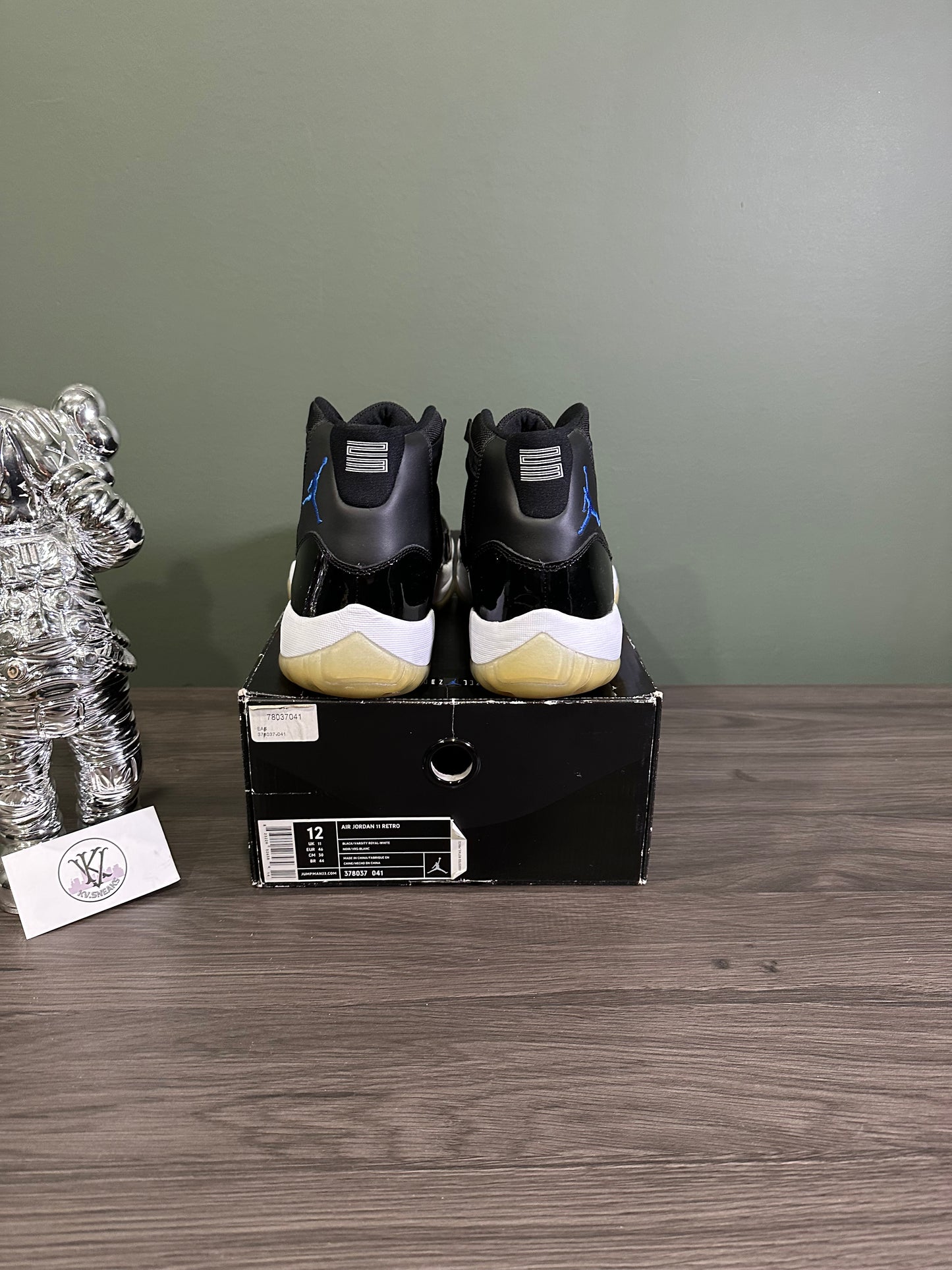 Jordan 11 Space Jam 2009