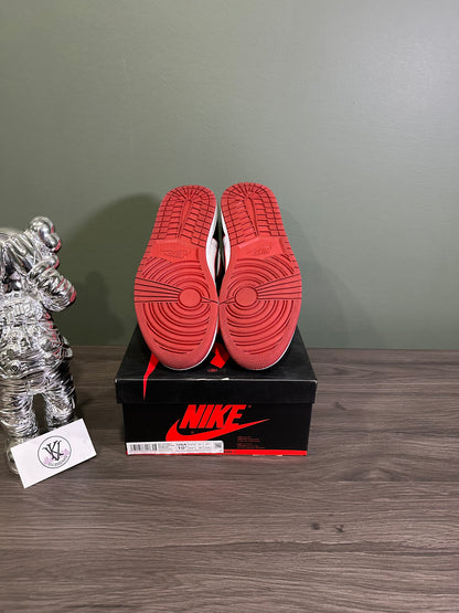 Jordan 1 High Bloodline