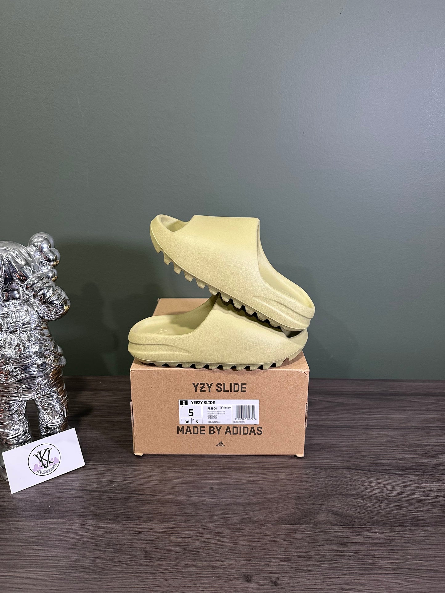 Yeezy Slide Resin