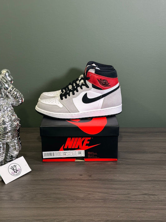 Jordan 1 Retro High Light Smoke Grey