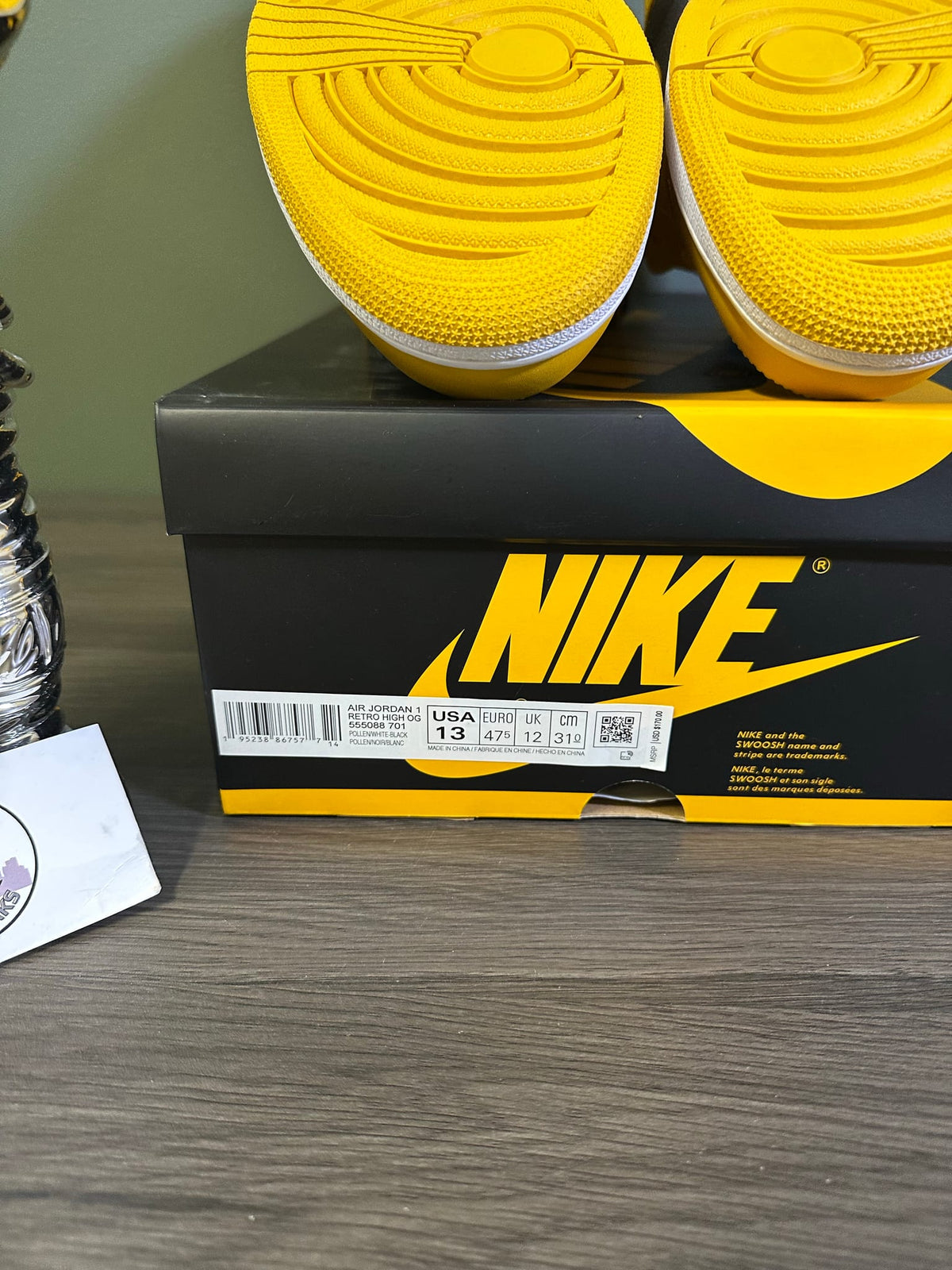 Jordan 1 Retro High Pollen