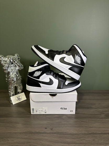 Jordan 1 Mid Panda