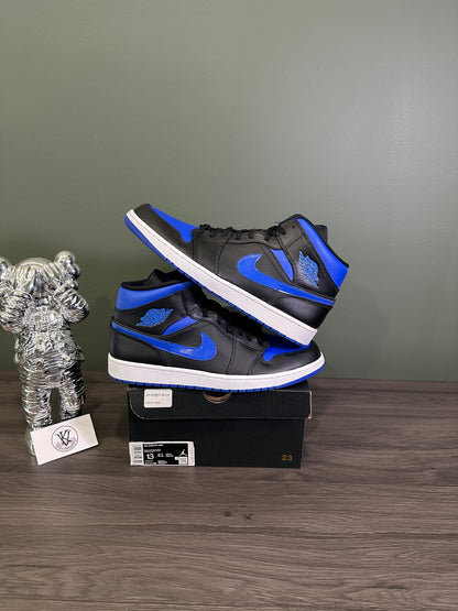 Jordan 1 Mid Royal 2020