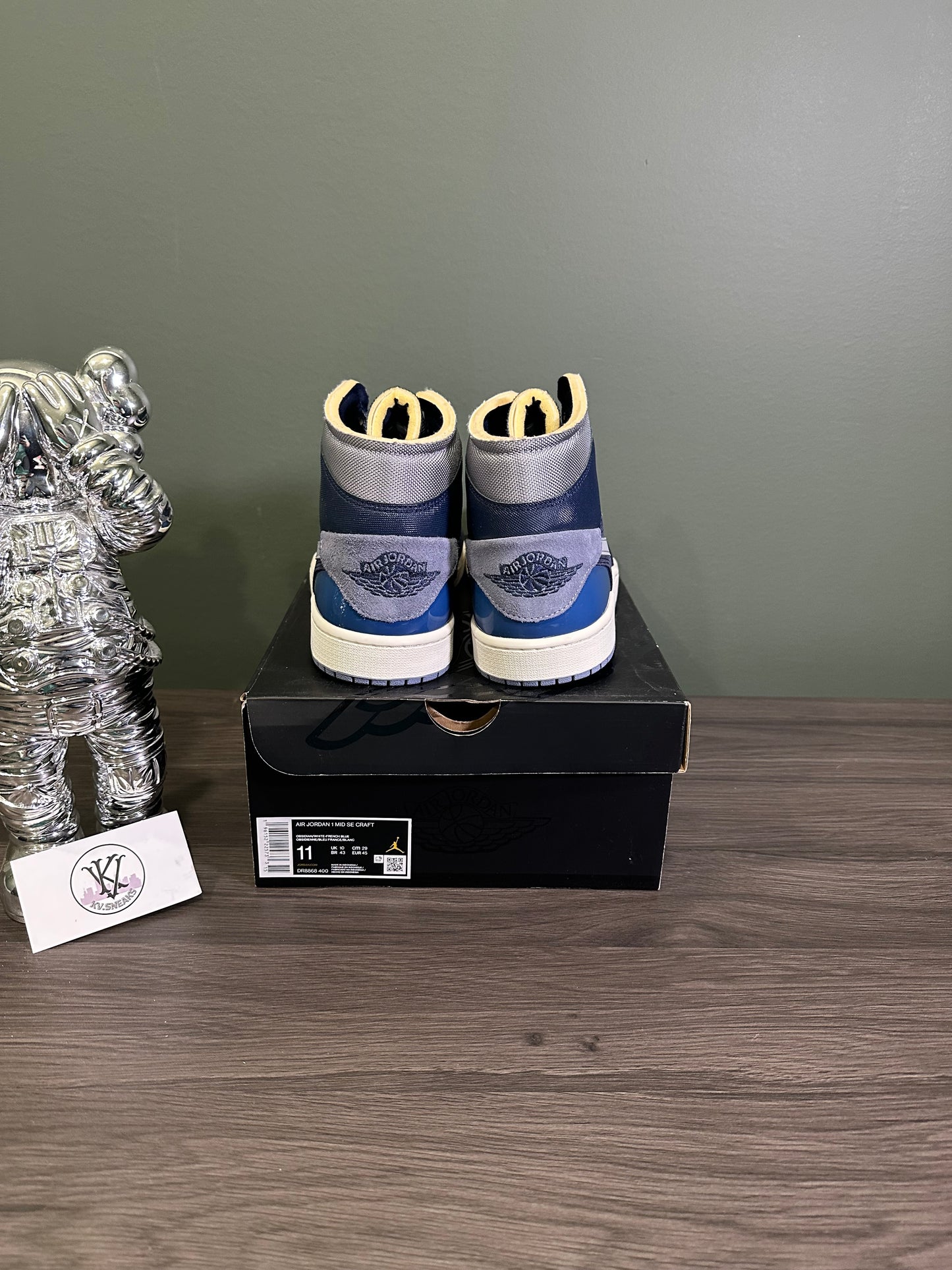 Jordan 1 Mid Craft Obsidian French Blue