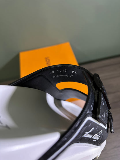 Louis Vuitton Trainer Black White Slide