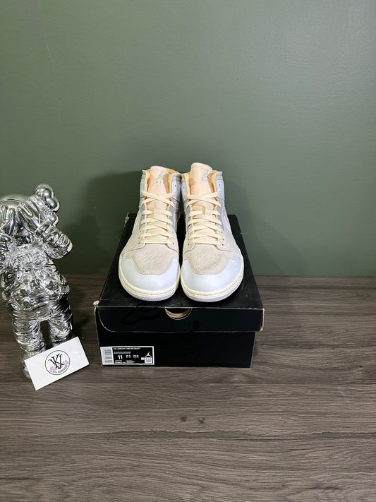Jordan 1 Mid SE Craft Inside Out White Grey