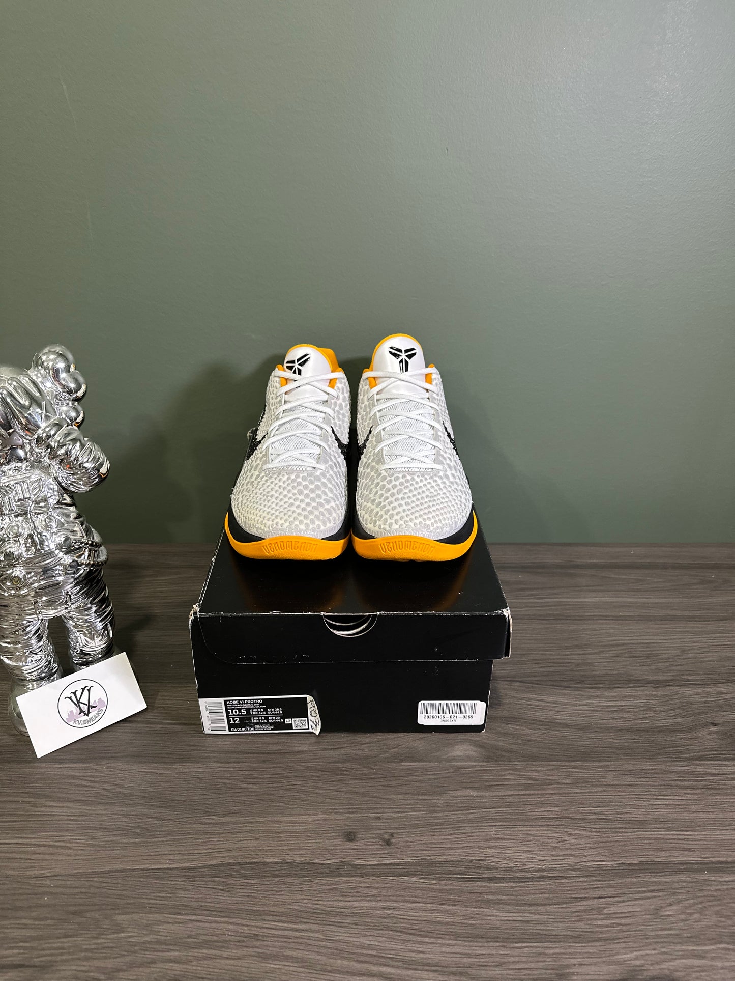 Kobe 6 White Del Sol 2021