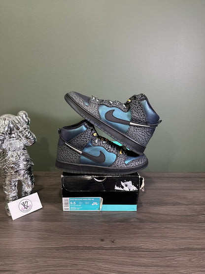 Dunk High SB Black Sheep Hornet