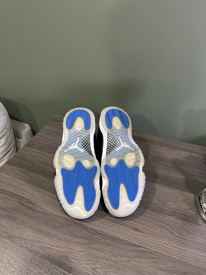 Jordan 11 Low Space Jam