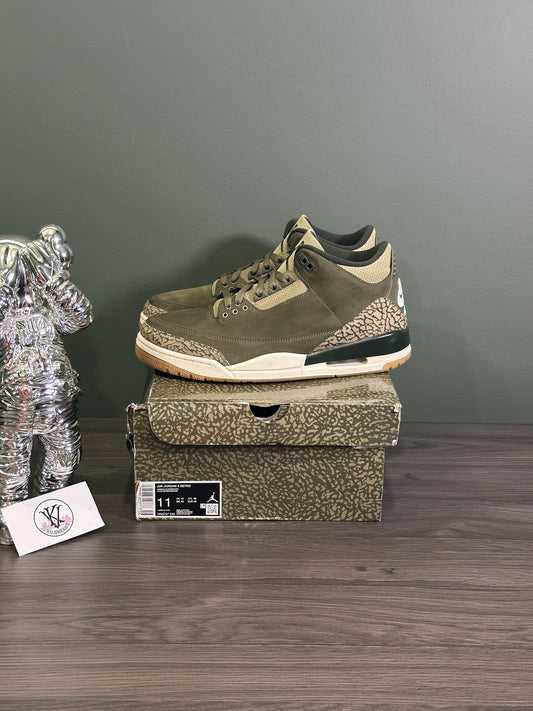 Jordan 3 Family Affair