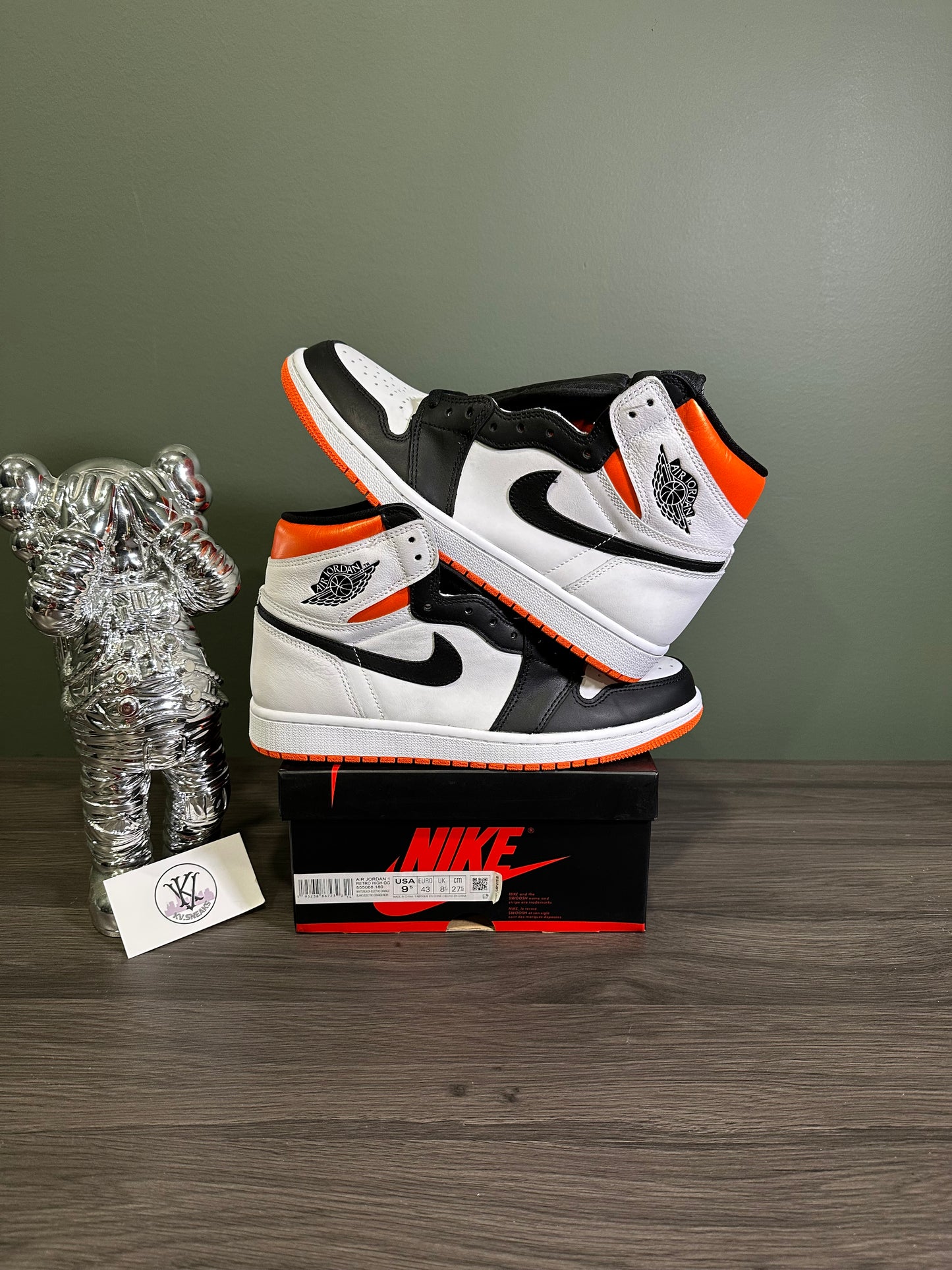 Jordan 1 High Electro Orange